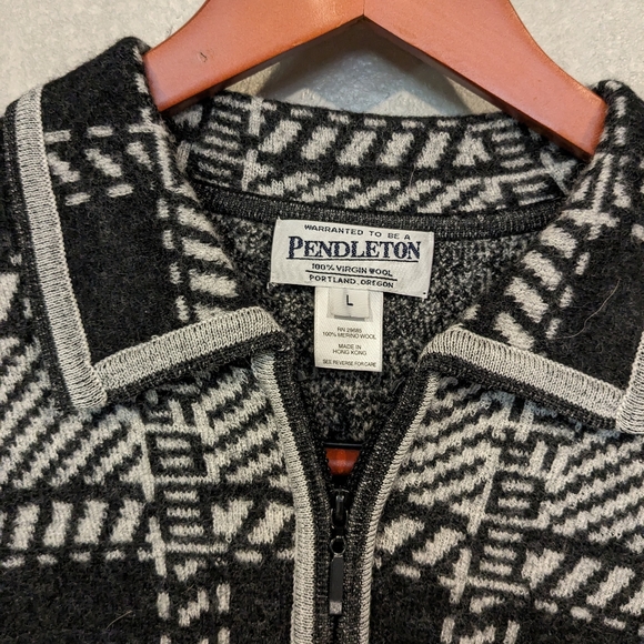 Women's PENDLETON zip up sweater size large - Picture 2 of 4